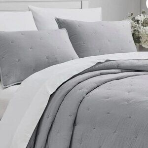 Sky Tufted Quilted Twin Coverlet Set